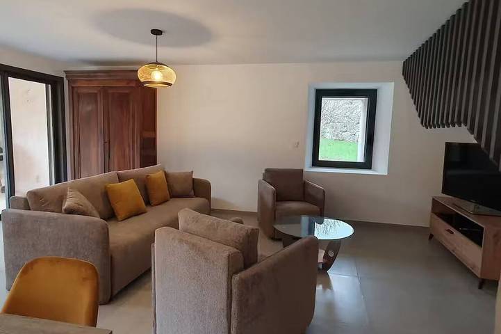 Gîte pour 7 personnes, avec jardin à Monoblet - 2