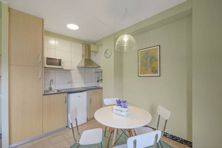 Apartamento entero, Apartamento 'El Campanar' con jardín compartido y Wi-Fi in San Lorenzo de Morunys, Pirineo Catalan