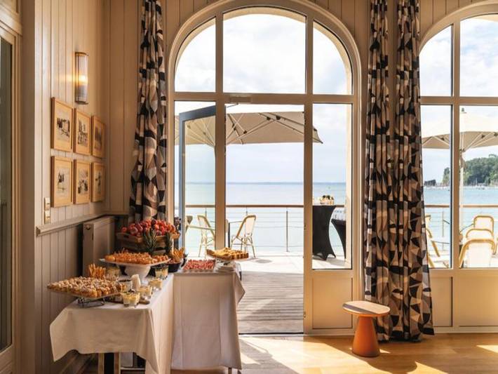 Gîte pour 3 personnes, avec piscine et balcon, adapté aux familles dans Plage de Morgat - 4