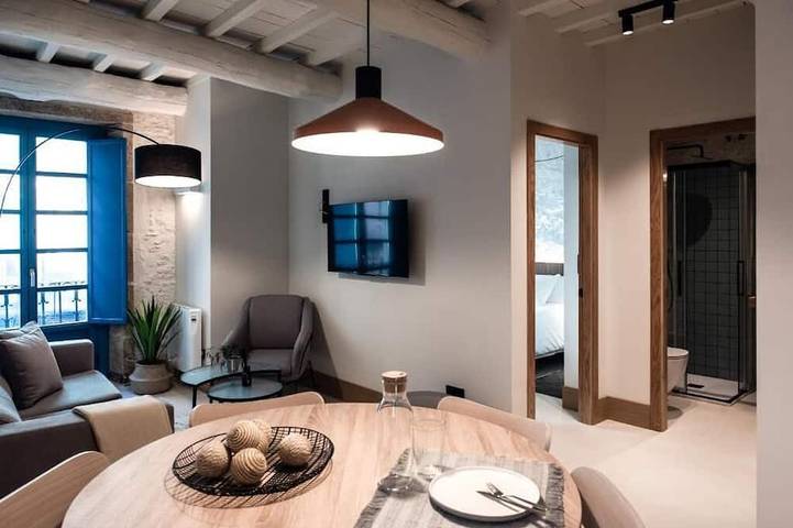 Entire apartment, Houmi Orzán - Apt. Emilia Pardo Bazan in Playa de Riazor (La Coruña), La Coruña
