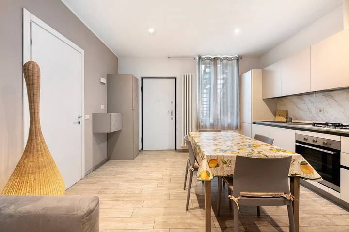 Apartamento inteiro, Apartamento 'La Casa Di Beppe - Val D'Intelvi' com Wi-Fi in Lanzo d'Intelvi, Alta Valle Intelvi