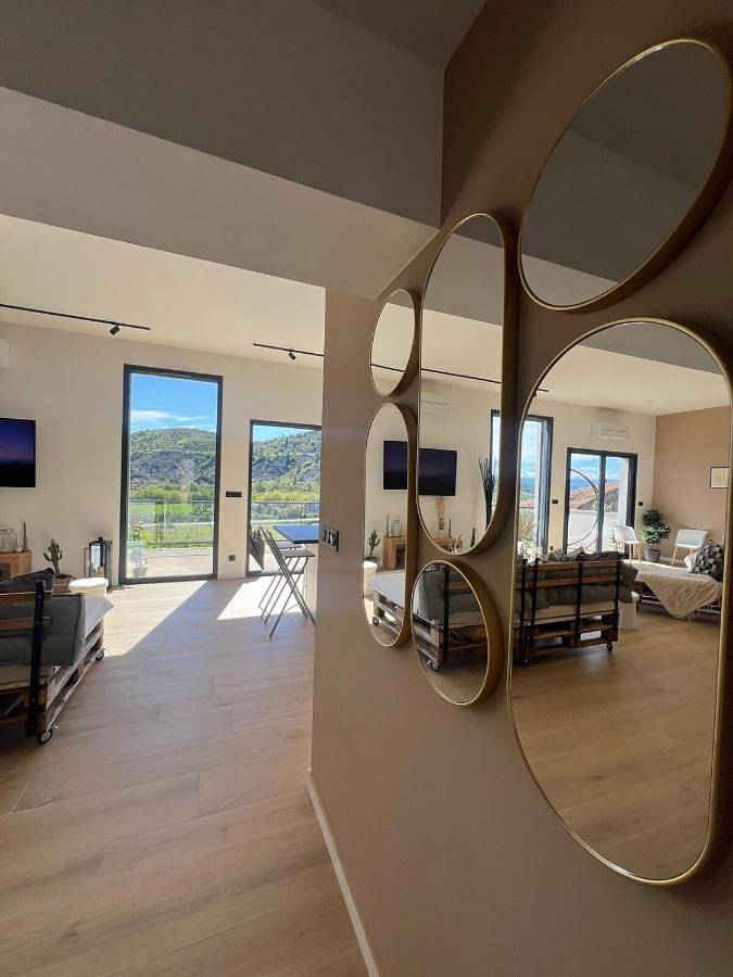 Location de vacances pour 6 personnes, avec jardin et jacuzzi à Lachapelle-sous-Aubenas - 4