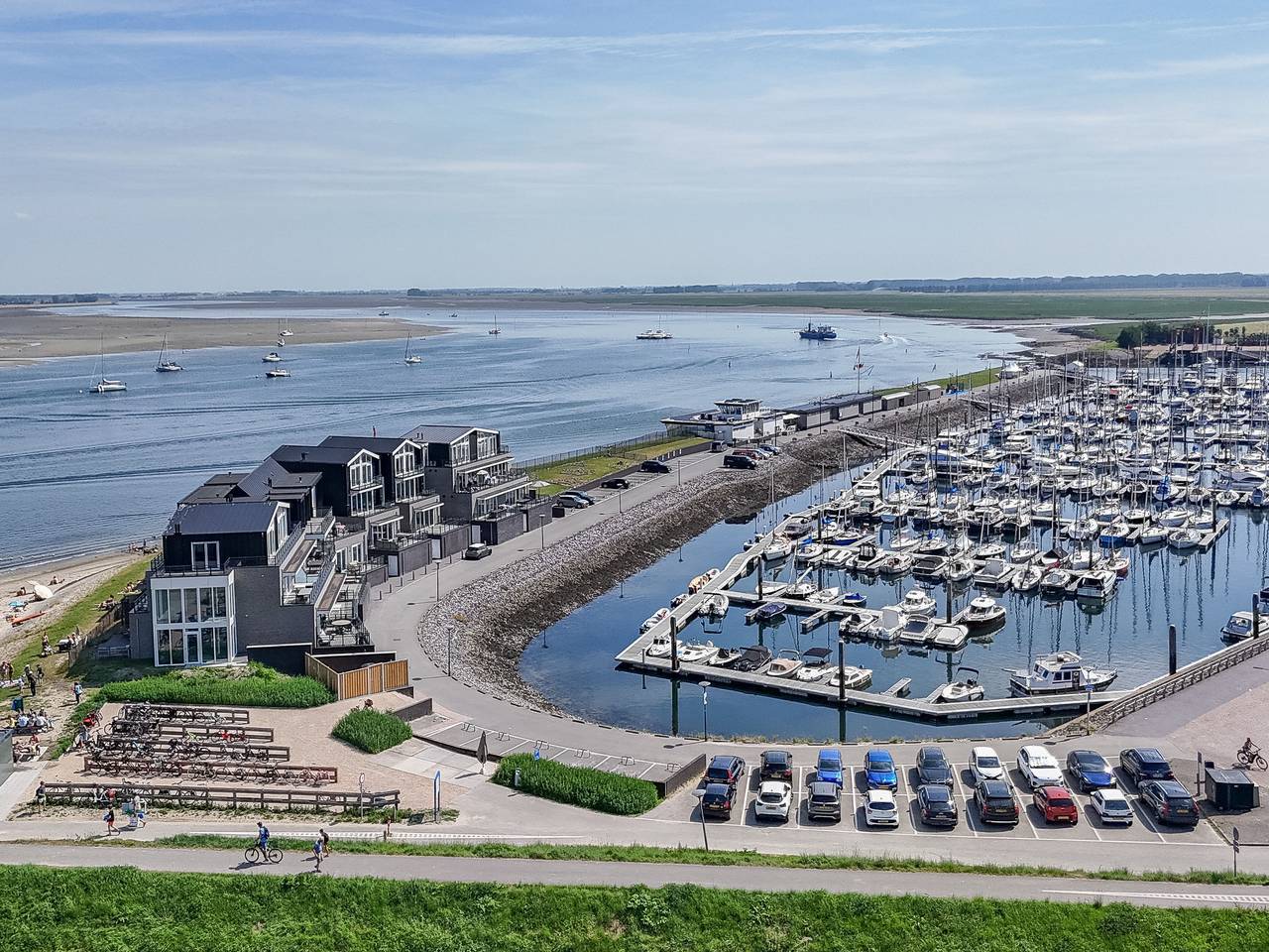 Geheel appartement, Vista Maris Somaris in Sint-Annaland, Nederlandse Noordzeekust