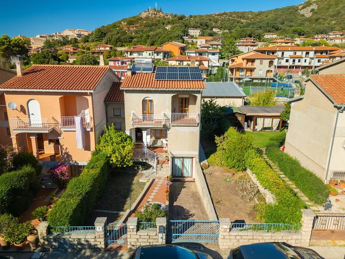 Entire apartment, "La Casa in Gallura" first floor apartment in Calangianus, Olbia-Tempio