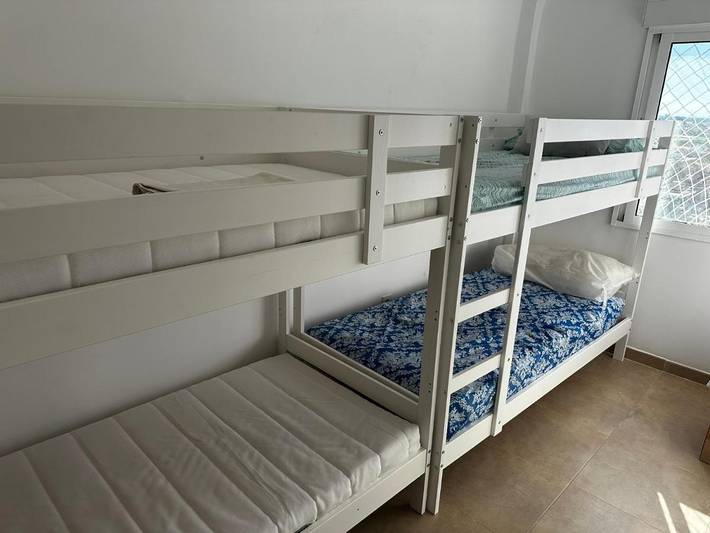 Gîte pour 6 personnes, avec Balcon ainsi que Terrasse et Vue dans Los Nietos - 3