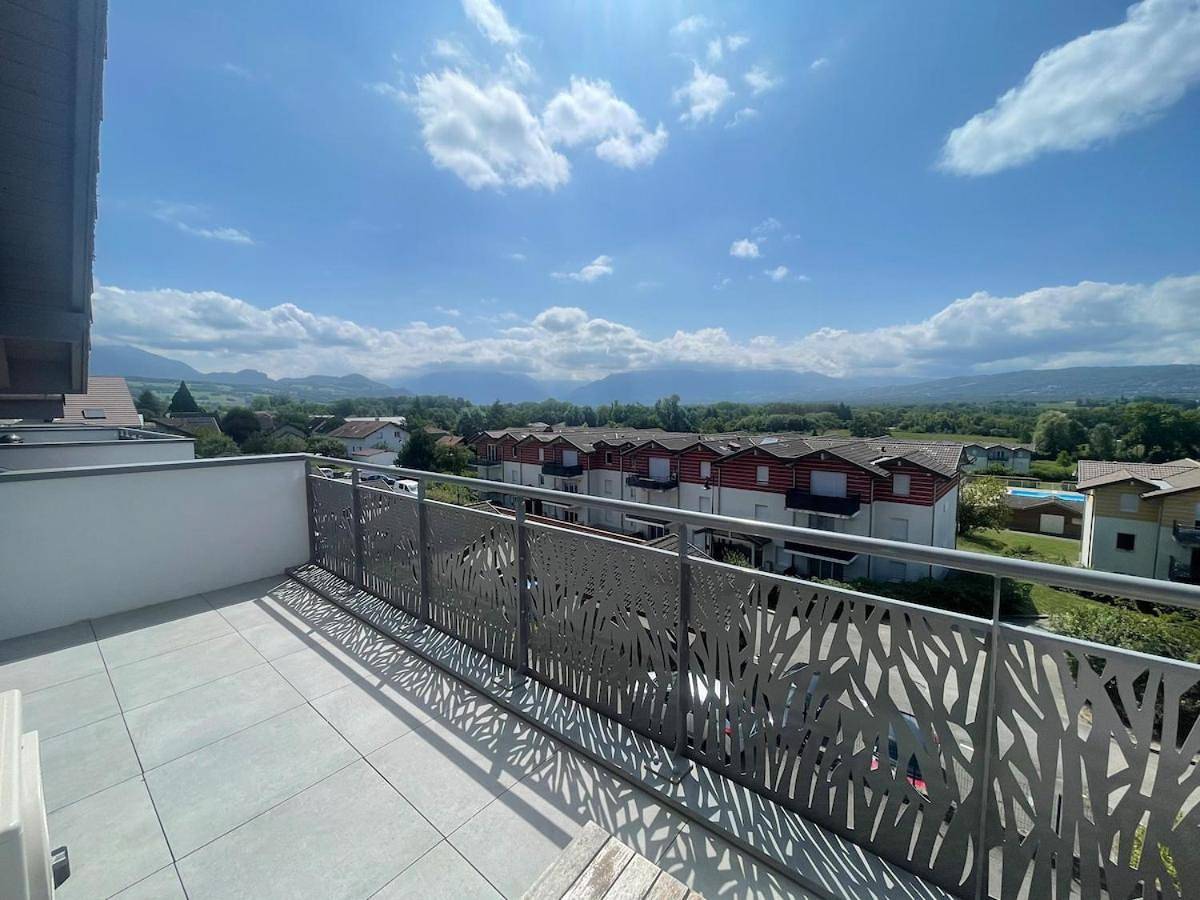 Appartement entier, Two-Bedroom Apartment in Nangy, Région de Saint-Julien-en-Genevois