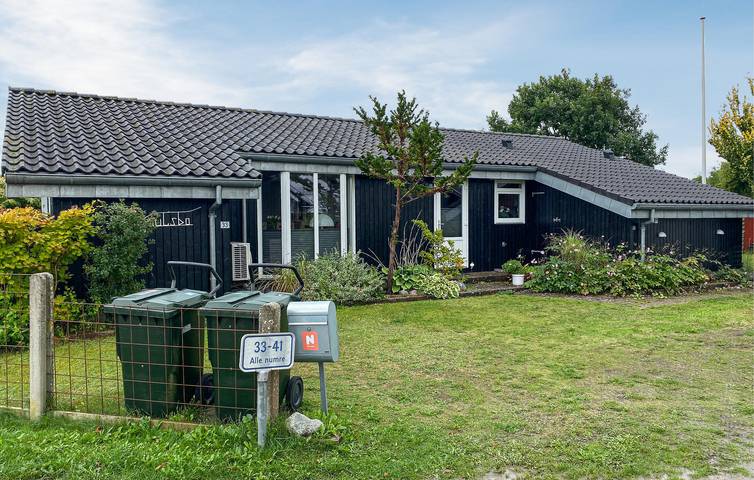 Ferienhaus für 6 Personen, mit Terrasse und Garten in As Vig