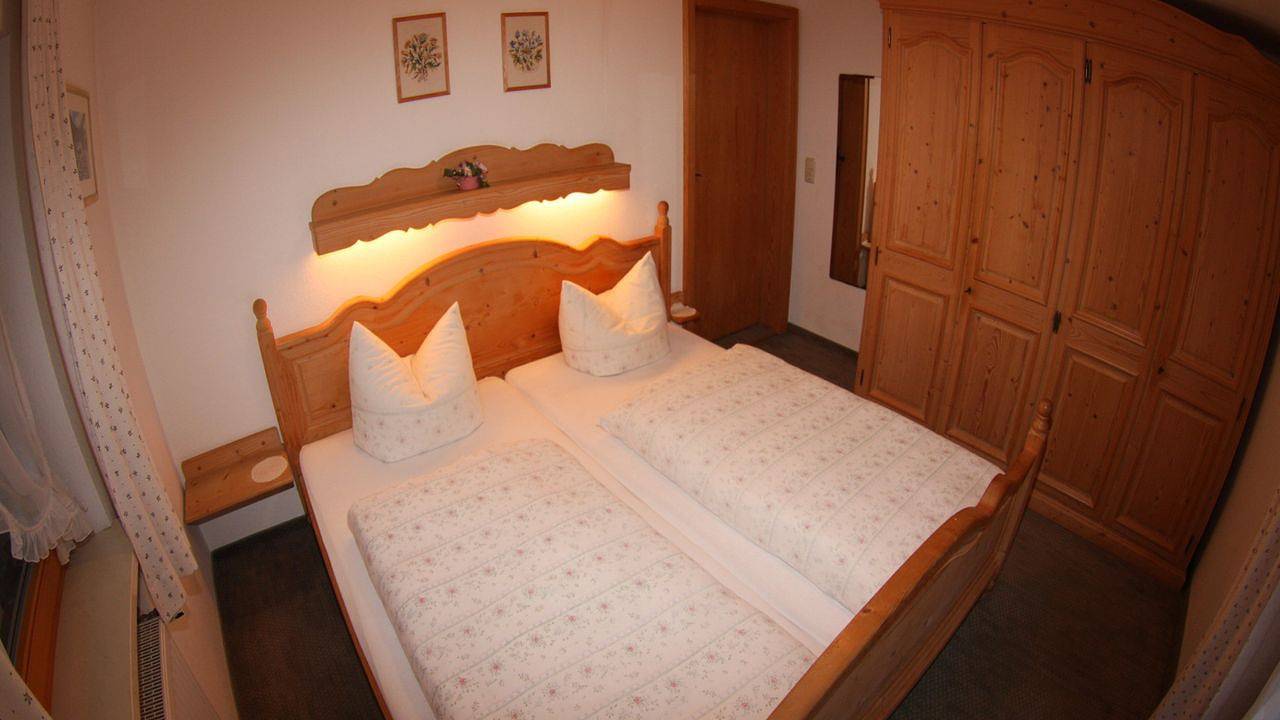 Ganze Ferienwohnung, Ferienwohnung für 2 Personen (40 m²) in Bischofswiesen in Bischofswiesen, Berchtesgadener Alpen