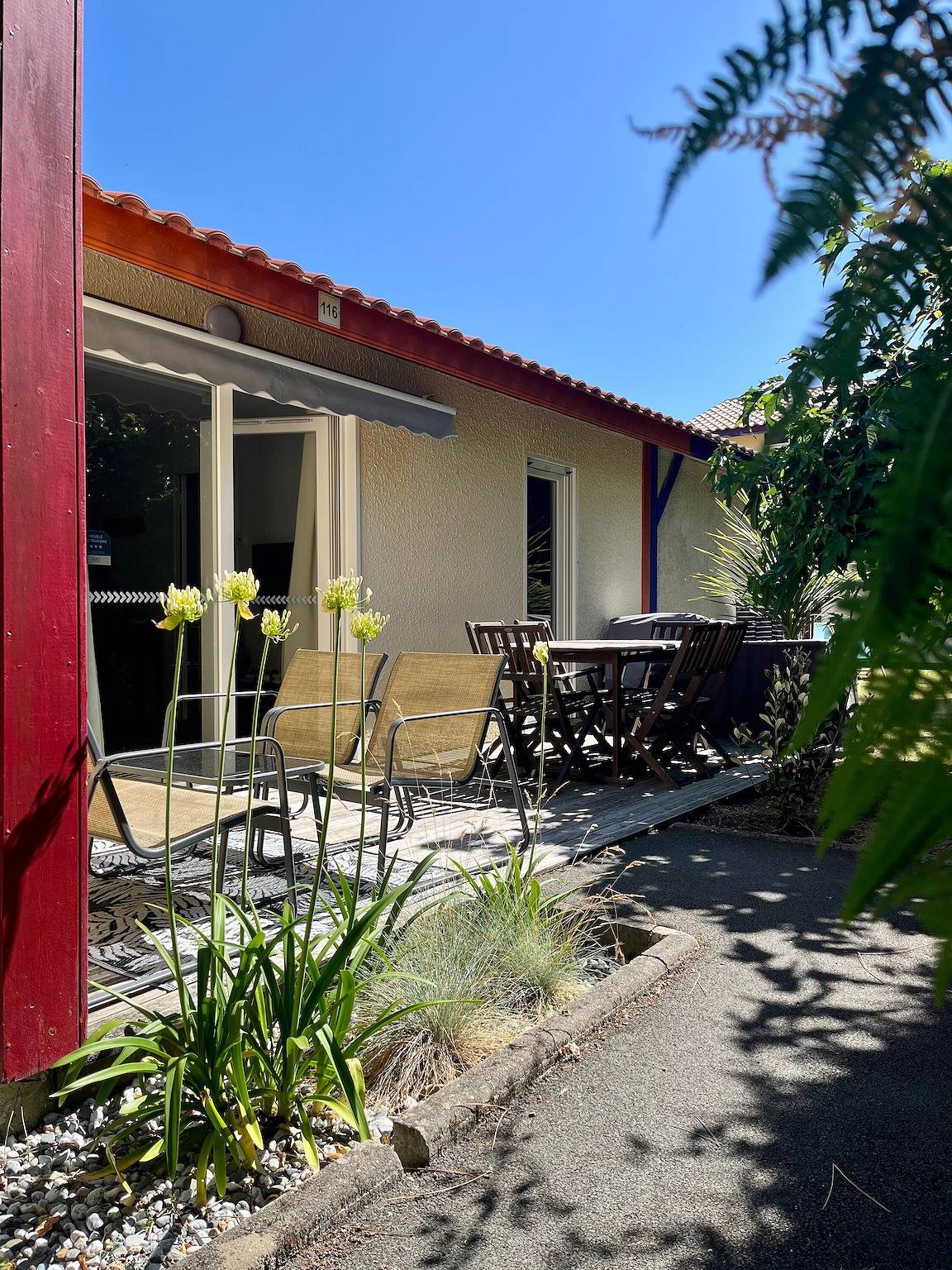 Holiday Home 'La Dolce Villa' with Shared Pool, Wi-Fi, and Air Conditioning in Soustons, Côte d’Argent