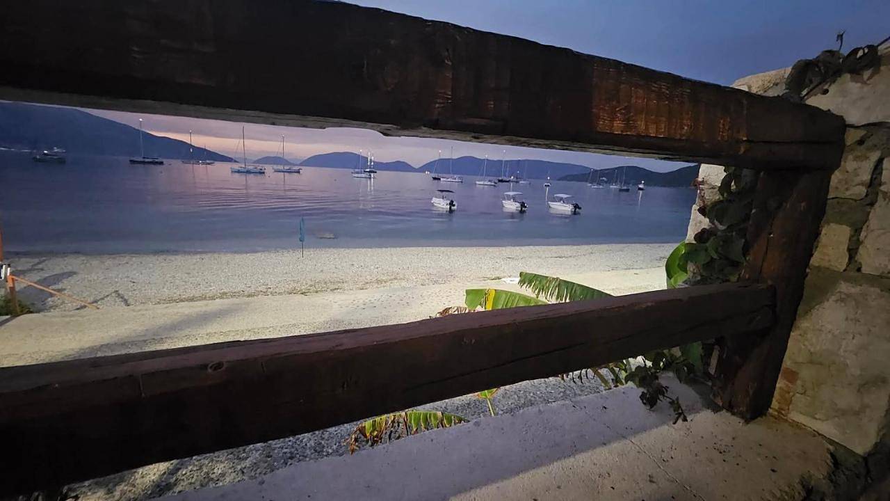 Camping Karavomilos in Sami, Kefalinia