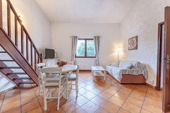 Villa for 4 people, with Terrace and Garden in Antibes