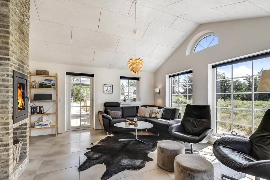 Quality house on the Danish North Sea - with great details and high-quality furniture in Ulfborg, Holstebro Region