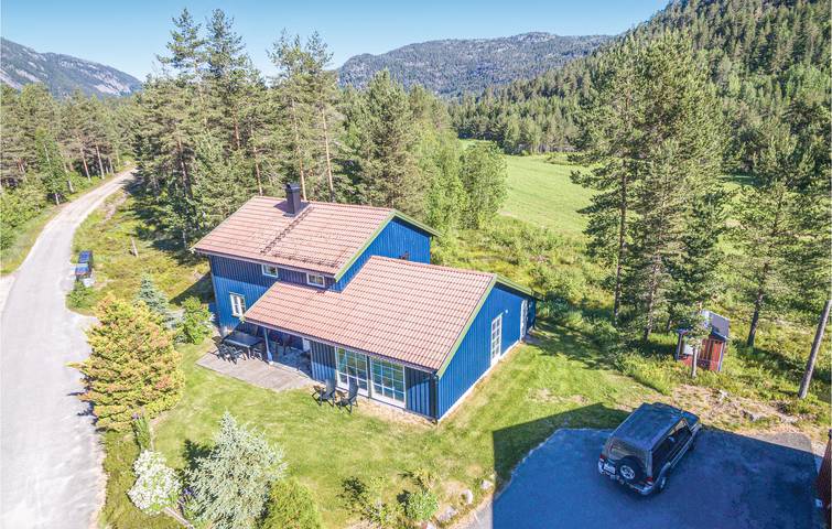 Ferienhaus für 10 Personen mit Terrasse in Tveitvatnet, Åmli