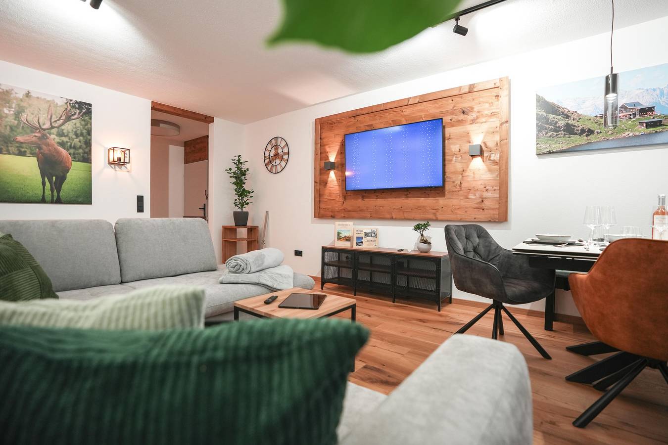 Ganze Ferienwohnung, Ferienwohnung Gipfelblick - Ferienwohnung Gipfelblick mit Balkon, 90qm in Bernau am Chiemsee, Chiemsee
