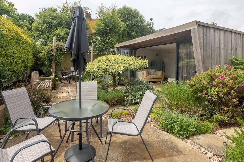 Glamping for 7 People in Hove, Brighton