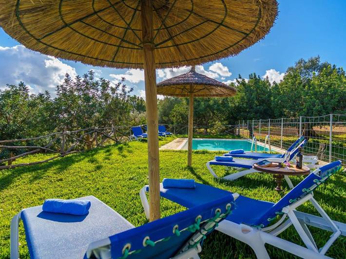Apartamento para 8 personas, con Terraza y Piscina en Biniamar