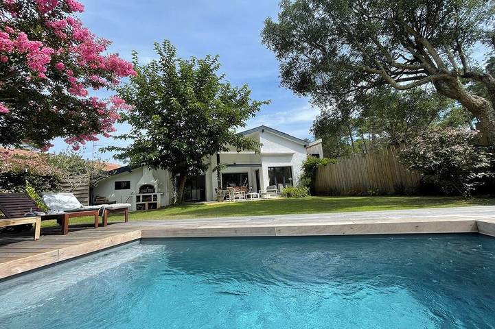 Villa for 11 people, with garden and terrace - 1