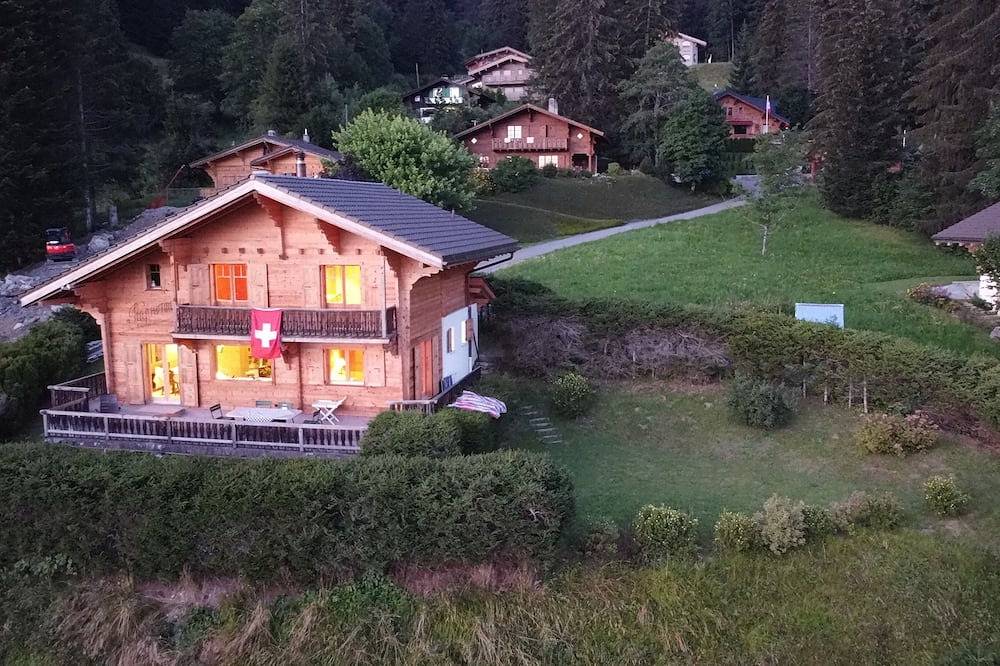 Chalet plein sud avec une vue exceptionnelle À 500m du télécabine in Gryon, Alpes Vaudoises