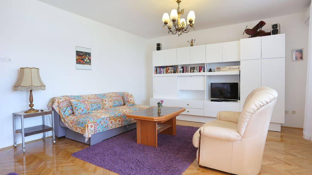 Ganze Ferienwohnung, Ferienwohnung für 6 Personen (92 m²) in Arbanija in Arbanija, Ciovo