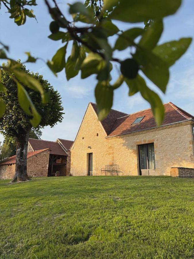 Gîte pour 10 personnes, avec vue et jardin à La Chapelle-Aubareil
