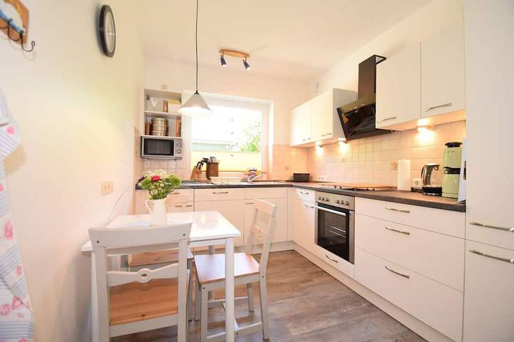 Ferienhaus für 8 Personen, mit Balkon - 1