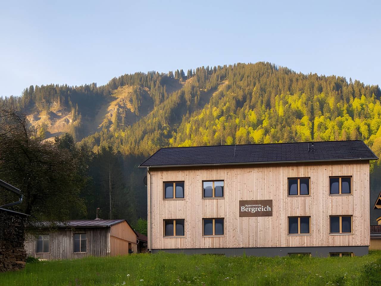 Ganze Wohnung, Ferienwohnung 'Bergreich 1' mit Bergblick, Balkon und WLAN in Bregenzerwald (Vorarlberg), Schoppernau