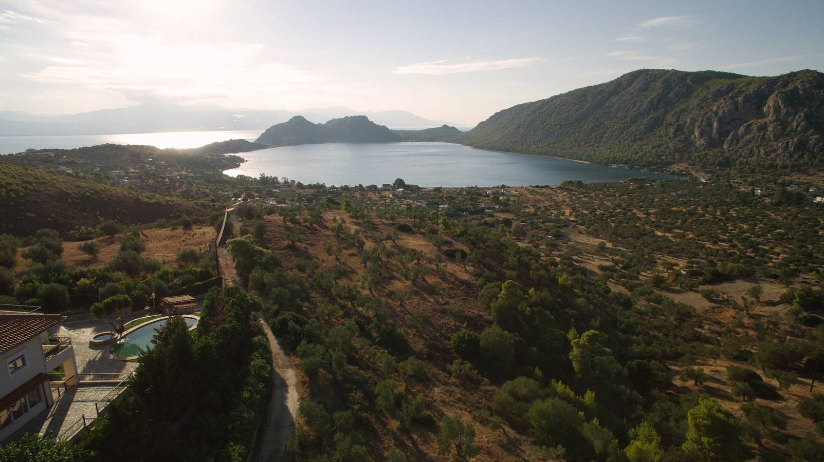 Ferienhaus 'Ourdreamhouse in Loutraki' mit Meerblick, Wlan und Klimaanlage in Loutraki-Perachora, Korinthia