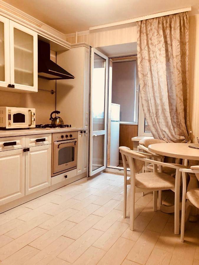 Ferienwohnung für 4 Personen, mit Ausblick und Balkon - 1