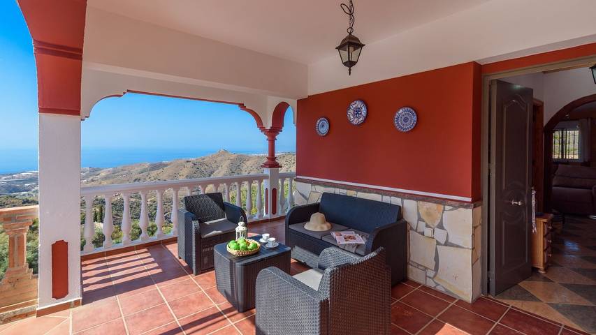Villa für 5 Personen, mit Balkon/Terrasse und Pool in Torrox - 4