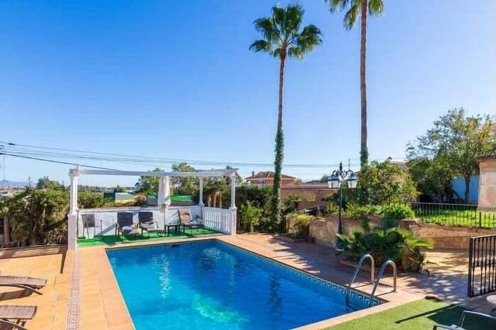 Appartement de vacances pour 12 personnes, avec piscine et balcon - 1