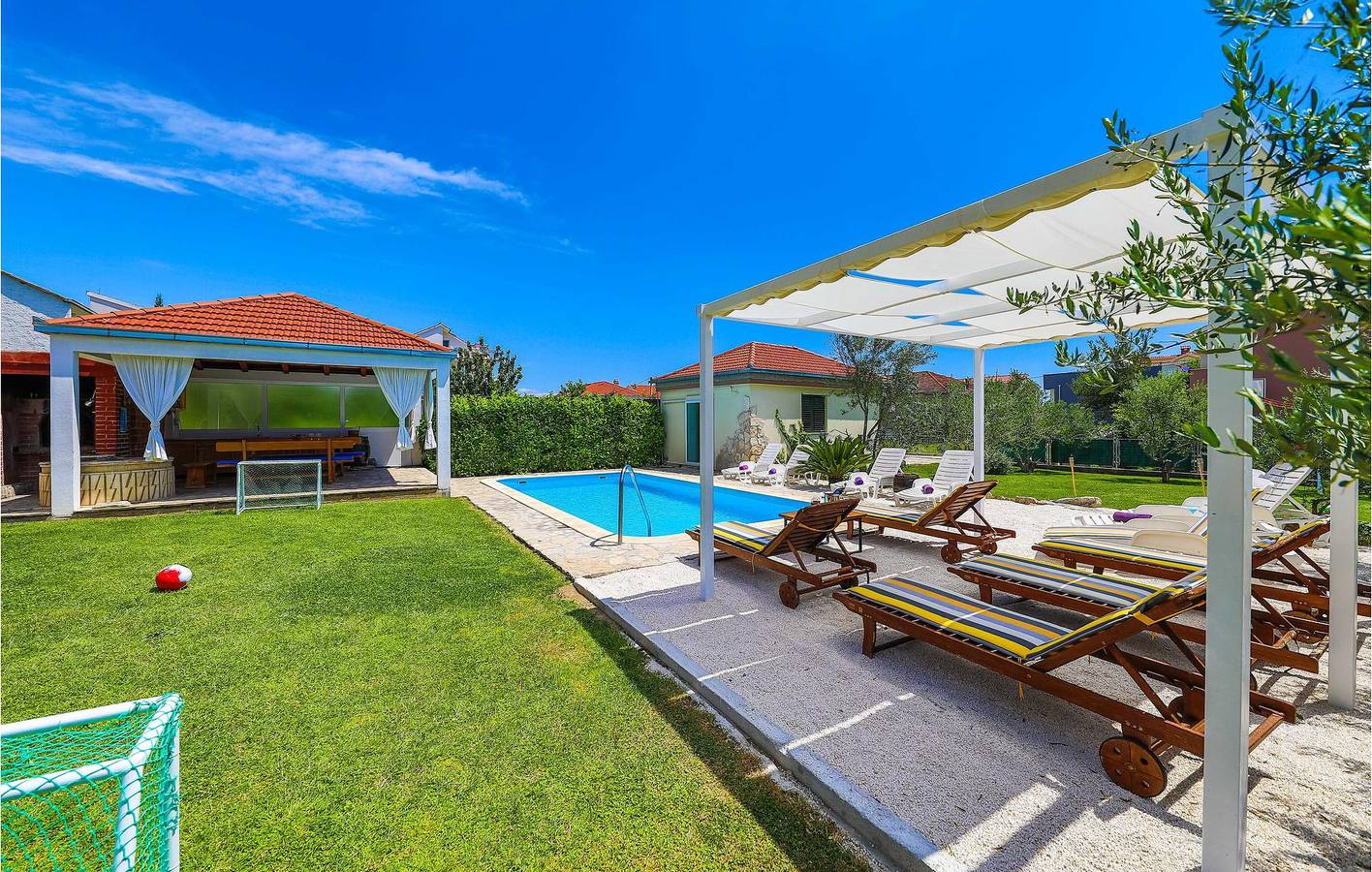 Ferienhaus für 14 Personen mit Sauna in Kastel Luksic, Kaštela