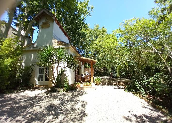 Gîte pour 2 personnes, avec piscine et jardin à Narbonne - 4