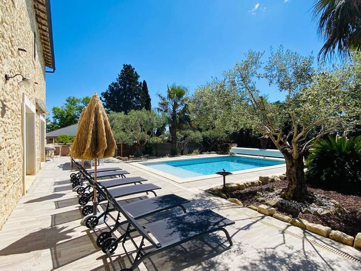 Location de vacances pour 8 personnes, avec jardin et piscine à Beaucaire - 4