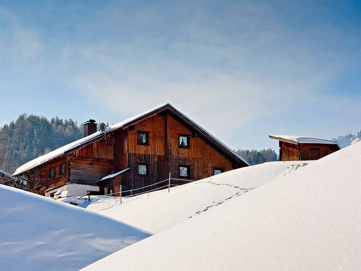 Ferienhaus für 5 Personen, mit Balkon und Terrasse sowie Garten und Sauna in Niederthai