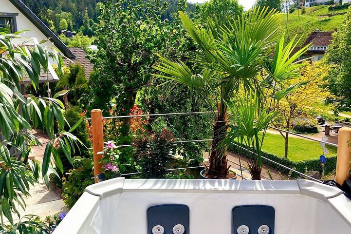 Cottage für 5 Personen, mit Pool und Whirlpool sowie Garten und Sauna, mit Haustier in Baiersbronn