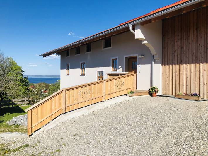 Ferienwohnung für 4 Personen, mit Balkon/Terrasse und Balkon sowie Seeblick in Bernau am Chiemsee - 4