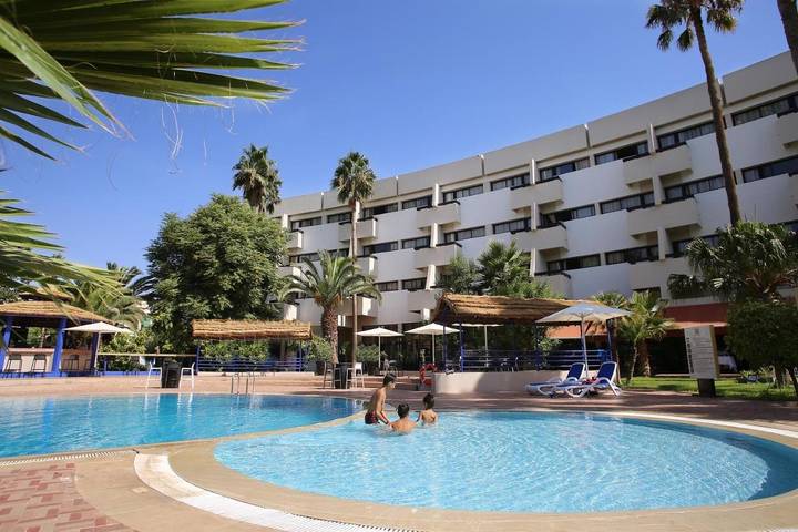 Hôtel pour 2 personnes, avec jardin et piscine dans Oujda - 2