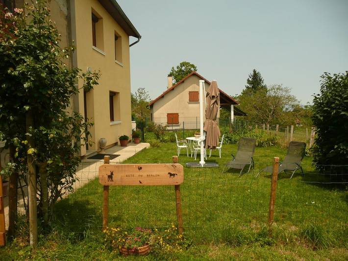 Gîte pour 4 personnes, avec Terrasse ainsi que Jardin et Vue