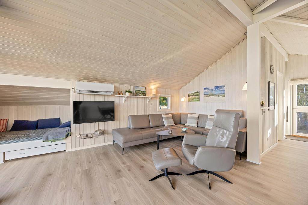 Ferienhaus mit Erholungsmöglichkeiten in Sauna & Whirlpool in Vejers Strand, Varde