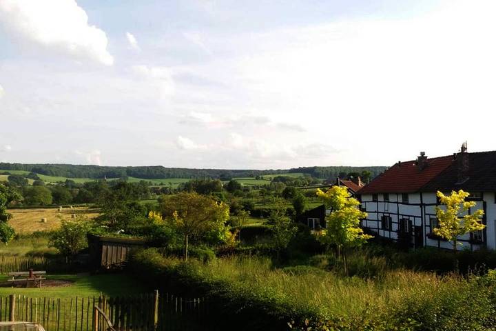 Location de vacances pour 6 personnes, avec vue et jardin dans Epen - 3