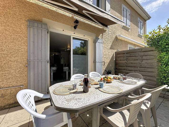 Location de vacances pour 6 personnes, avec jardin à Calvisson - 2