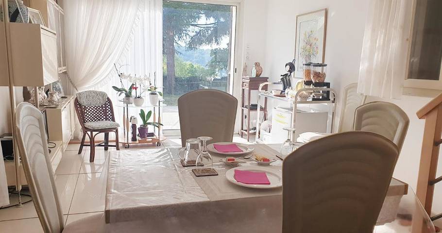 Location de vacances pour 2 personnes, avec vue et jardin à Villefranche-de-Rouergue - 3