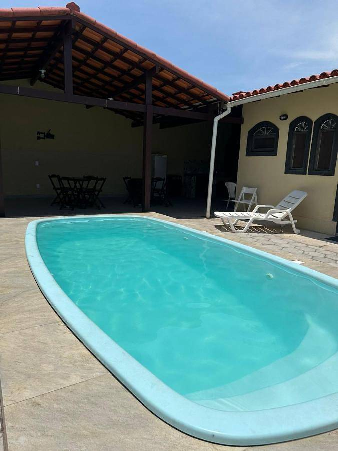 Casas e apartamentos de temporada para 15 pessoas, com jardim e vista e ainda piscina, com animais de estimação em Unamar