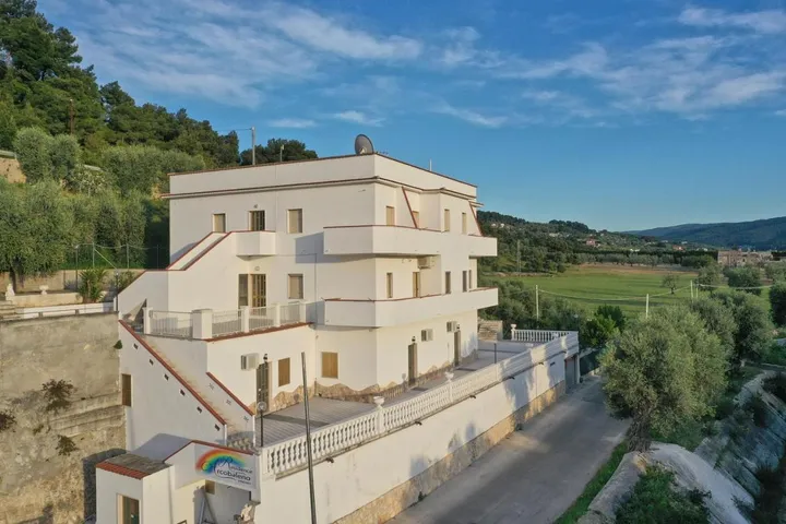 Casa de vacaciones para 4 personas, con vistas además de terraza y jardín - 1