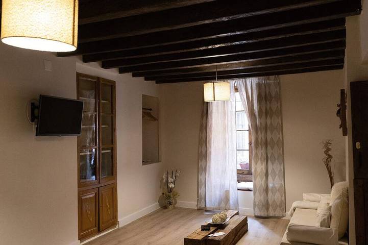 Ganze Wohnung, Casa Nicola - A 16th-century house with an underground wine cellar in the historic district in Toro, Zamora Provinz