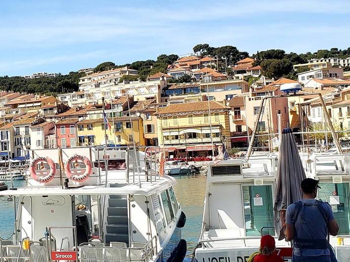 Gîte pour 6 personnes, avec terrasse et vue dans Port De Cassis - 4