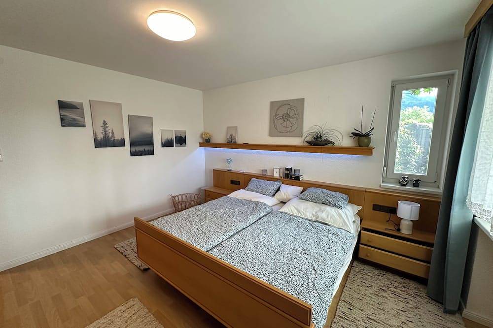 Ganze Wohnung, Ferien im Grünen, 7min in die Stadt in Absoluter Ruhe mit Aussicht in Dornbirn, Bodensee-Vorarlberg