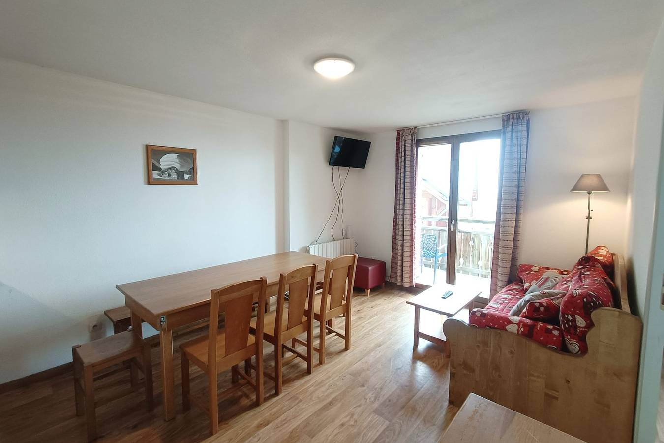 Geheel appartement, Apartment for 6 to 8 People in Albiez-Montrond in Col du Mollard, Albiez-Montrond