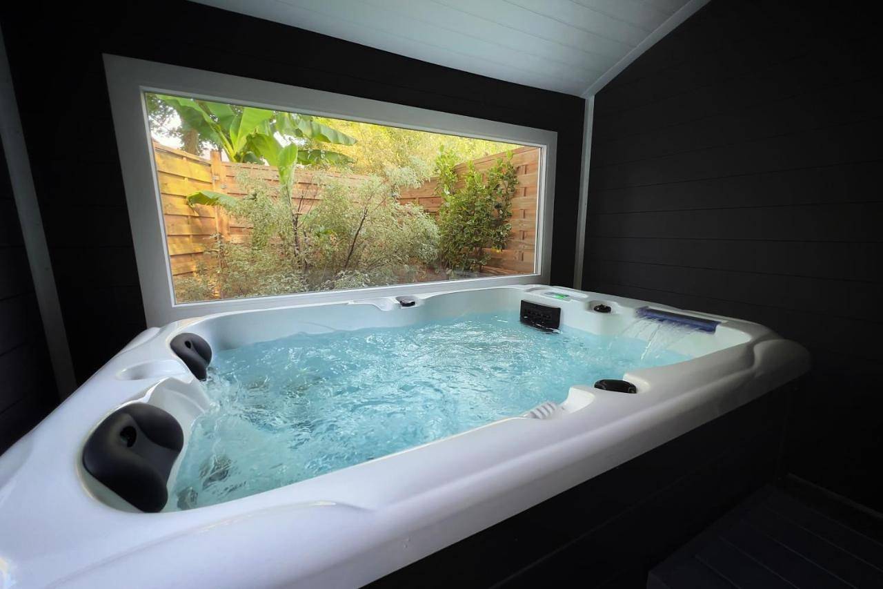 Les Vestiges du jour - Jacuzzi Spa in Clohars-Fouesnant, Côte de Cornouaille