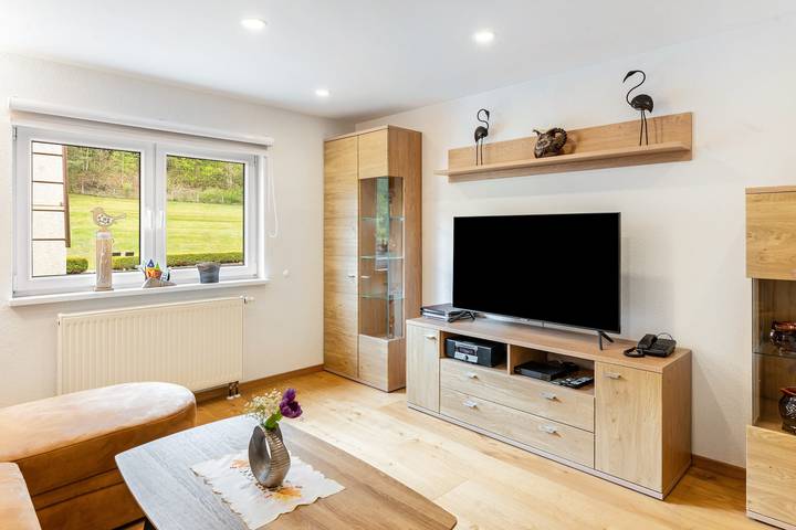 Ferienwohnung für 4 Personen, mit Garten und Whirlpool